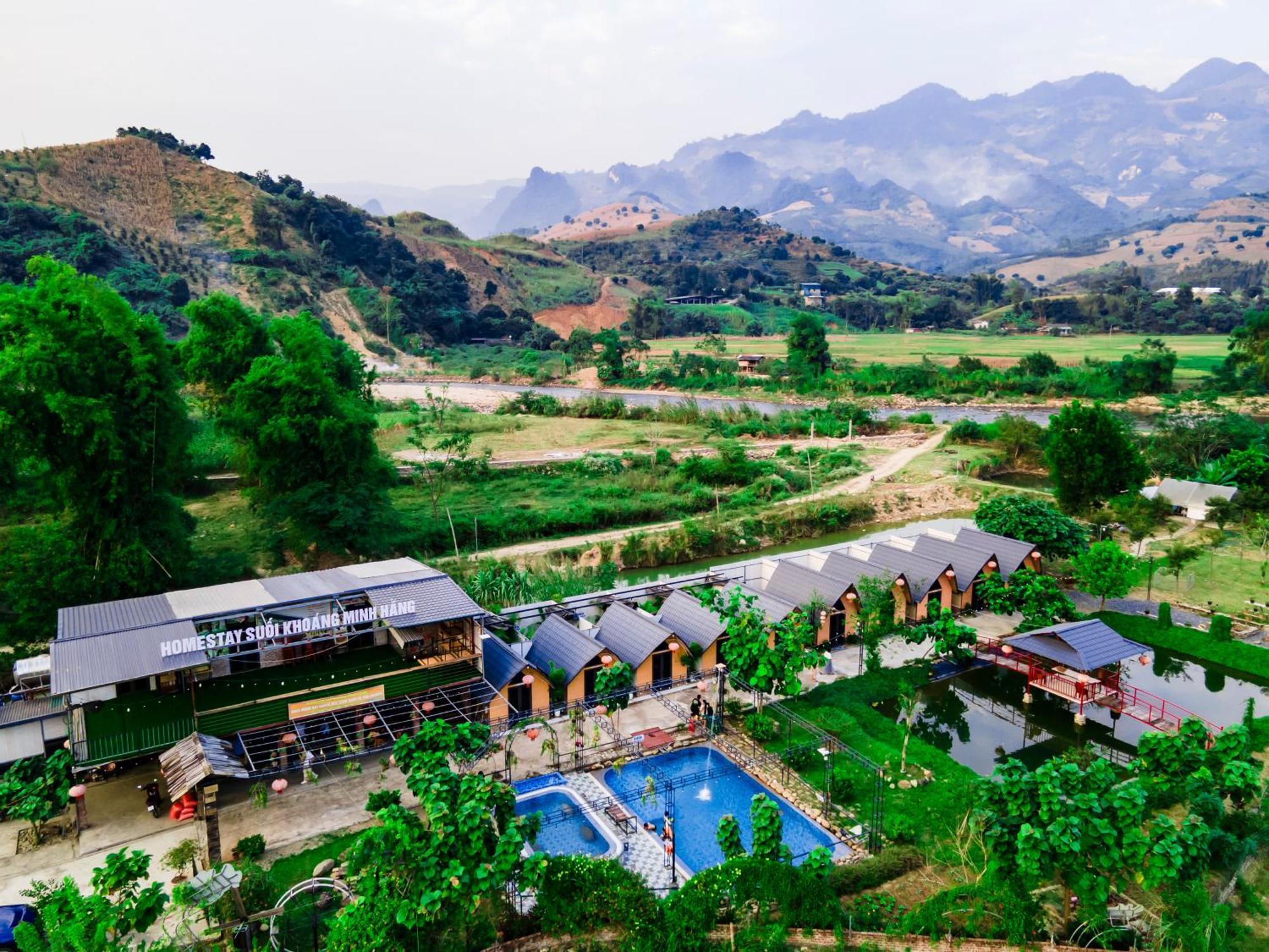 Homestay Suoi Khoang Minh Hang イエンバイ エクステリア 写真
